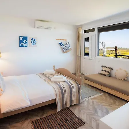 Rezident * Corbu (Constanta)