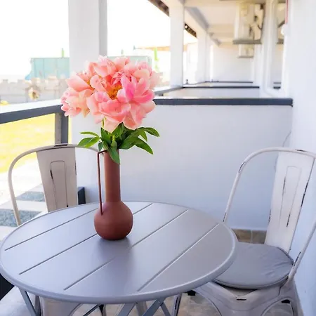 Rezident Apartment *