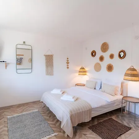 Apartment Rezident